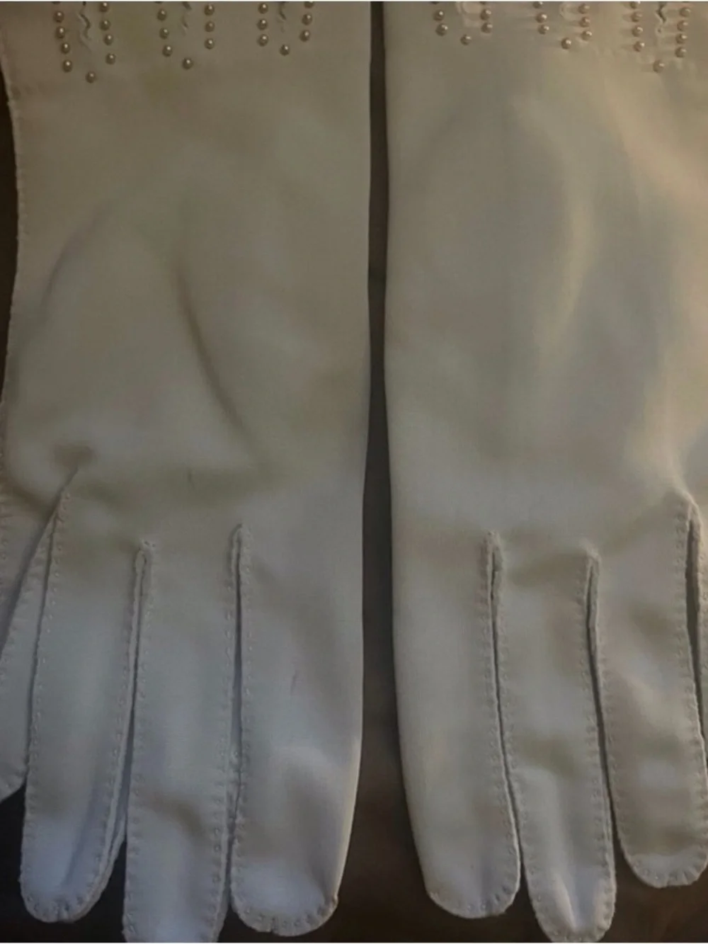 Elegant White Women's Dress Gloves with Stud Detail